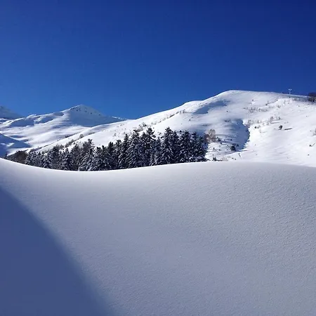 Holiday home De Montagne Les Sureaux